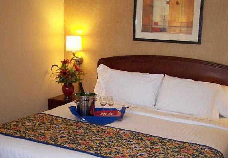 Hotel Courtyard Memphis East/Bill Morris Parkway Zewnętrze zdjęcie