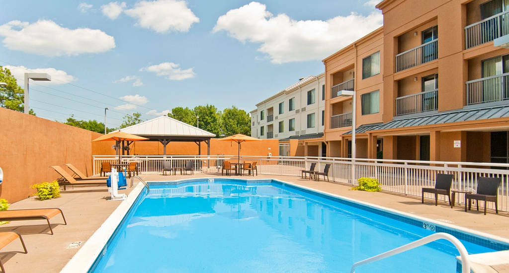 Hotel Courtyard Memphis East/Bill Morris Parkway Zewnętrze zdjęcie